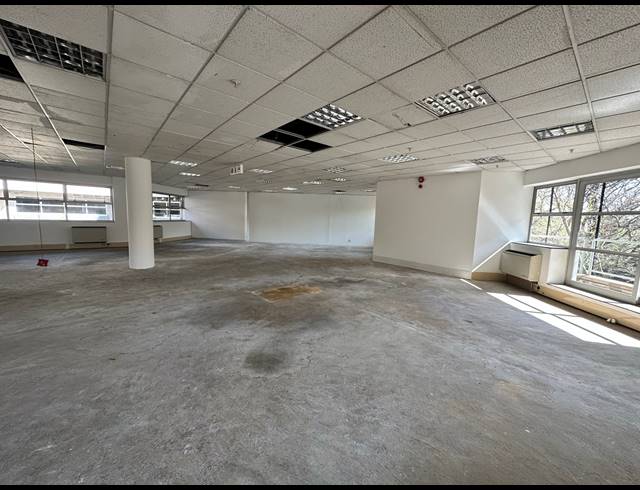 963M² OFFICE TO LET IN PARKTOWN